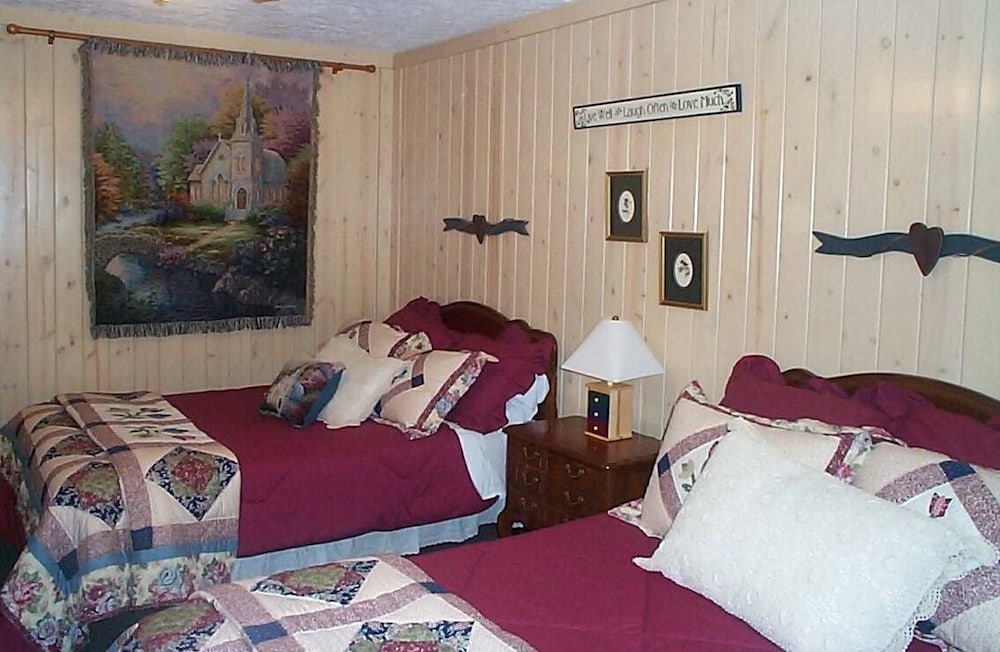 Mountain Aire Cottages & Inn - photo 47