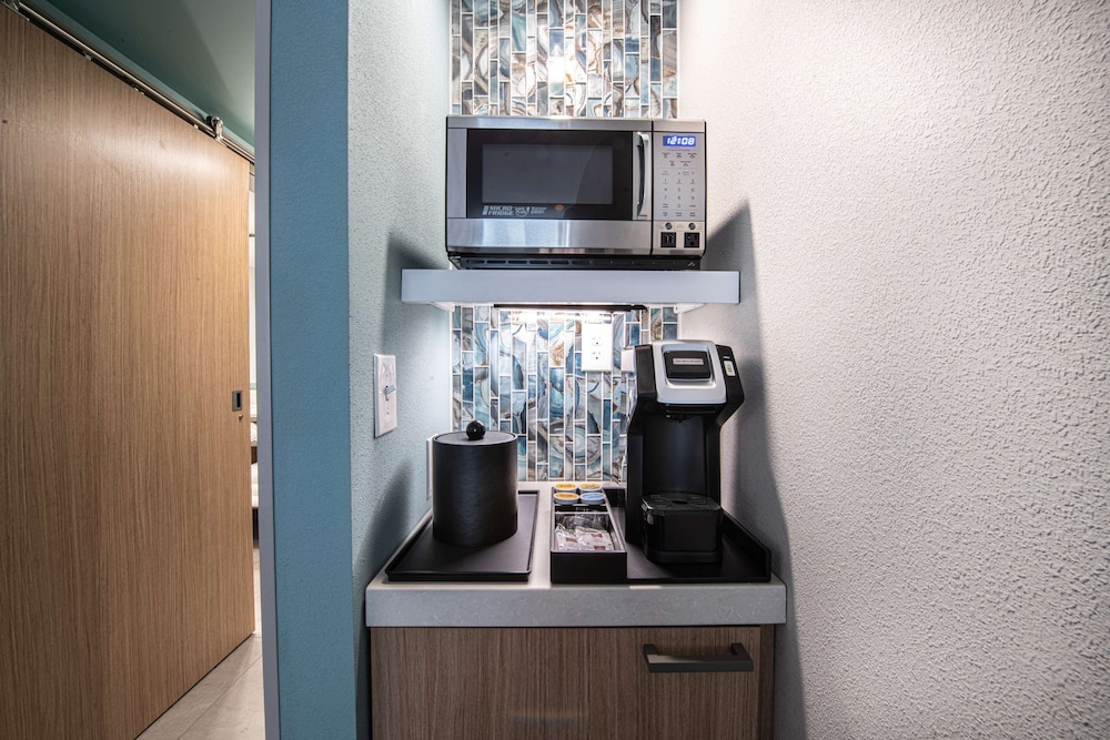 Hilton Garden Inn Asheville South - photo 15