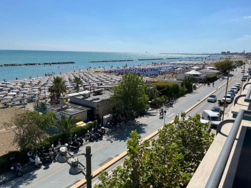 Appartamento Fronte Mare — 4-Star Luxury Hotel in Civitanova Marche, Italy