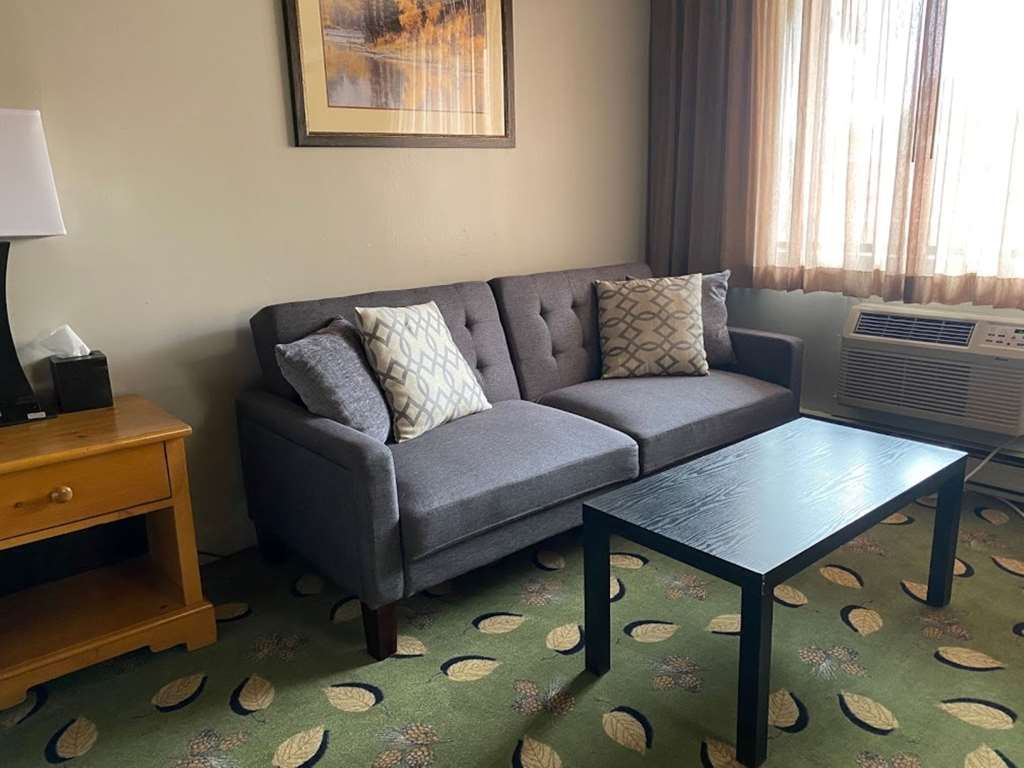 Best Western Sheridan Center - photo 23