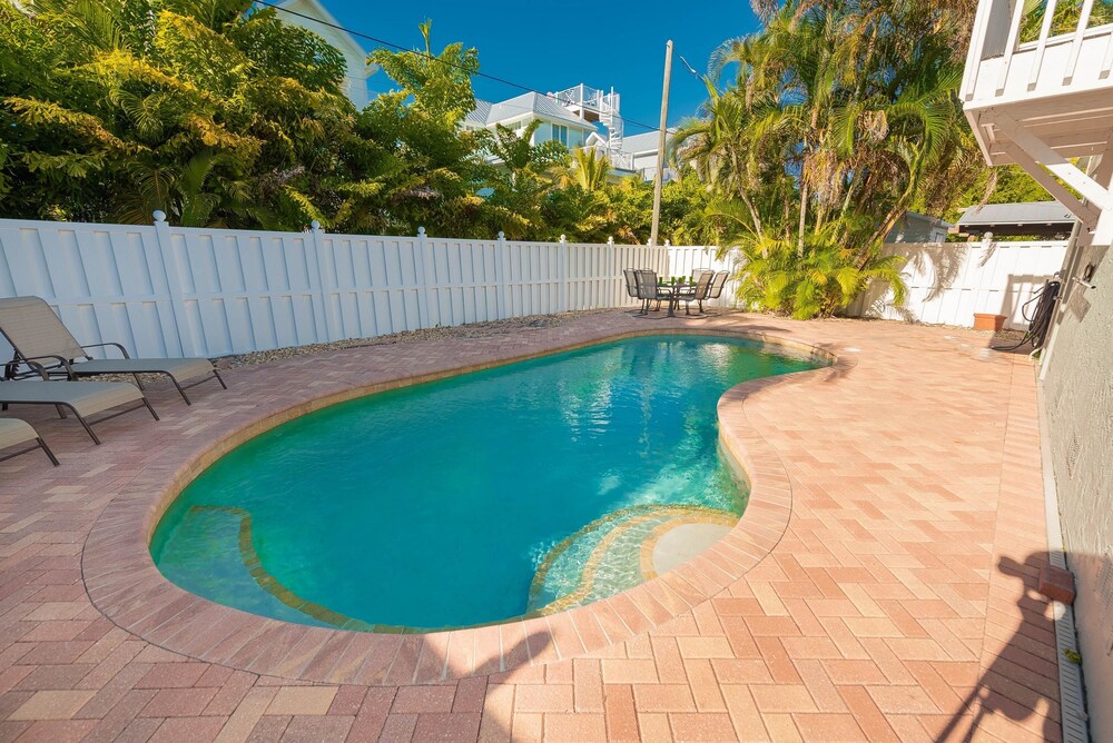 Las Palmas - carbon neutral hotel in Anna Maria
