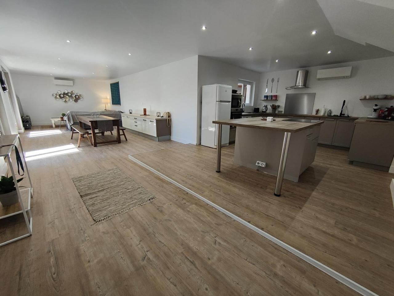 Belle Maison Renovee Au Centre de Agen Sacre Cœur — 4-Star Luxury Hotel in Agen, France