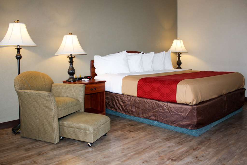 Econo Lodge Salina Scenic Route 89 & I 70 - photo 20