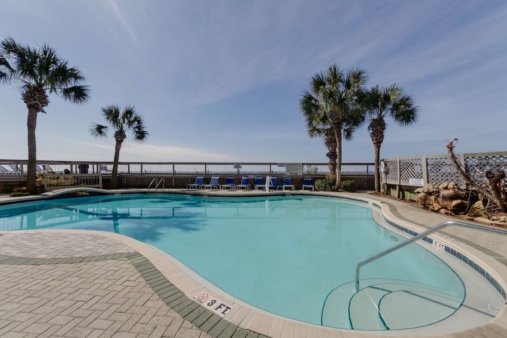 Edgewater Beach Resort Tower 3 811 - photo 25