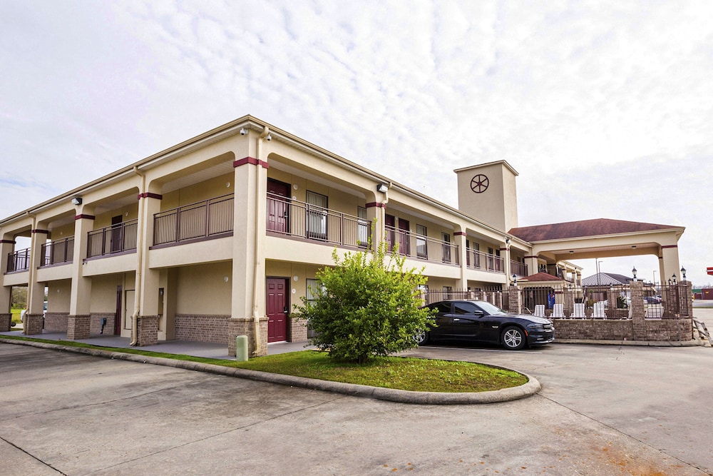 Oyo Hotel Lsu - photo 28