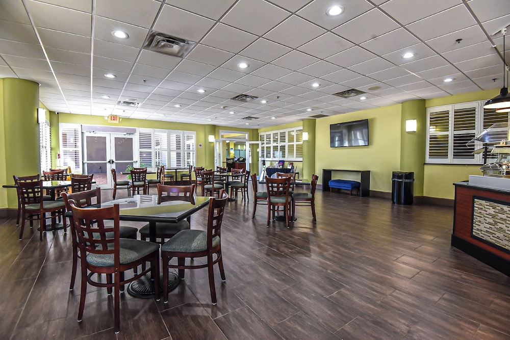 Holiday Inn Express & Suites Cocoa by IHG - photo 83