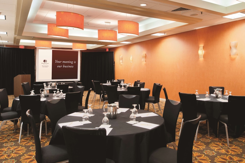 DoubleTree by Hilton Springfield - photo 34