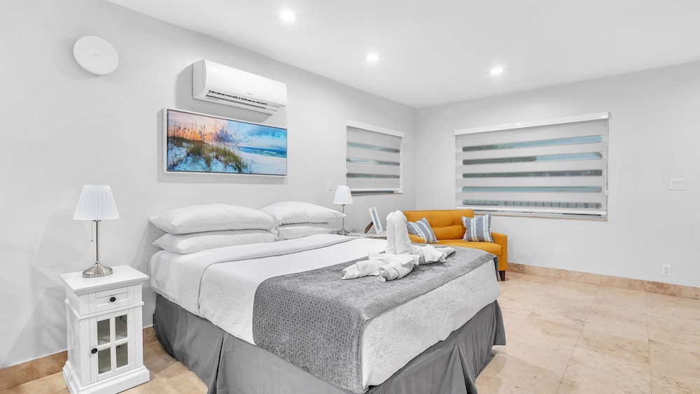 Hotel Seacrest in Lauderdale-By-The-Sea, United States