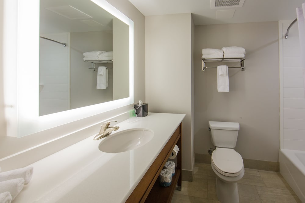 Holiday Inn Express Gatlinburg Downtown by IHG - photo 39