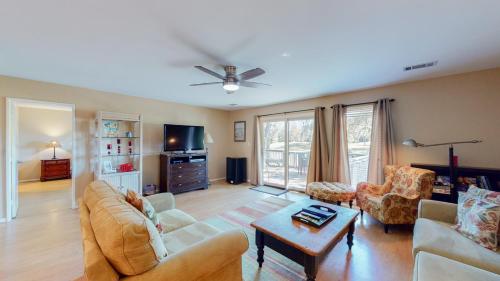 704 Queens Grant - photo 6