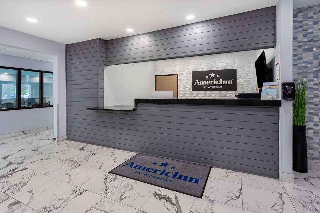 AmericInn by Wyndham Quincy - photo 8