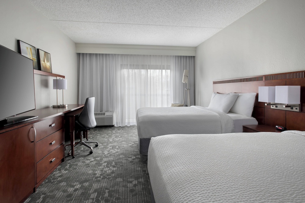 Courtyard by Marriott Lincroft Red Bank - photo 3