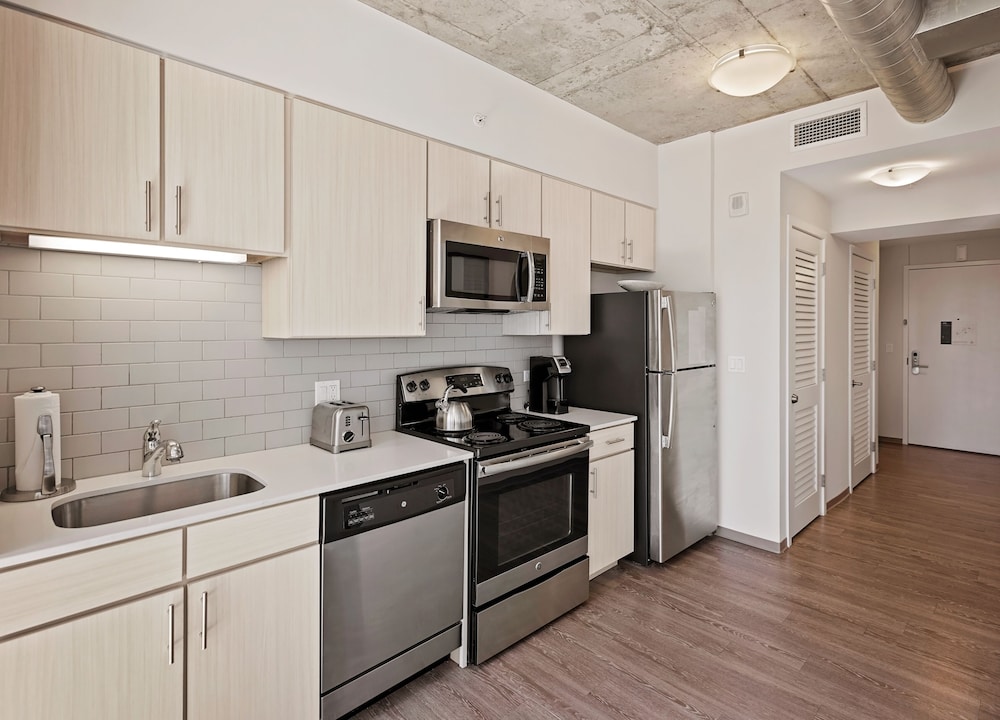 Placemakr Premier SoBro - photo 129