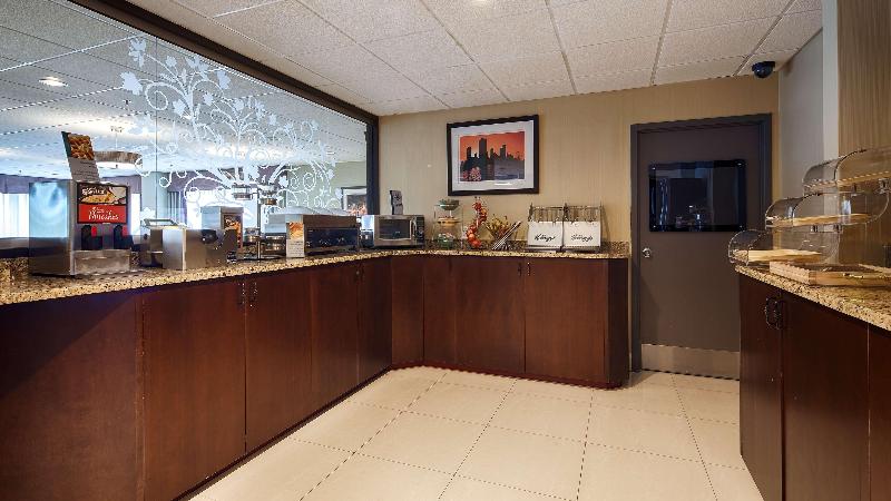 O Hare North Elk Grove Hotel - photo 13