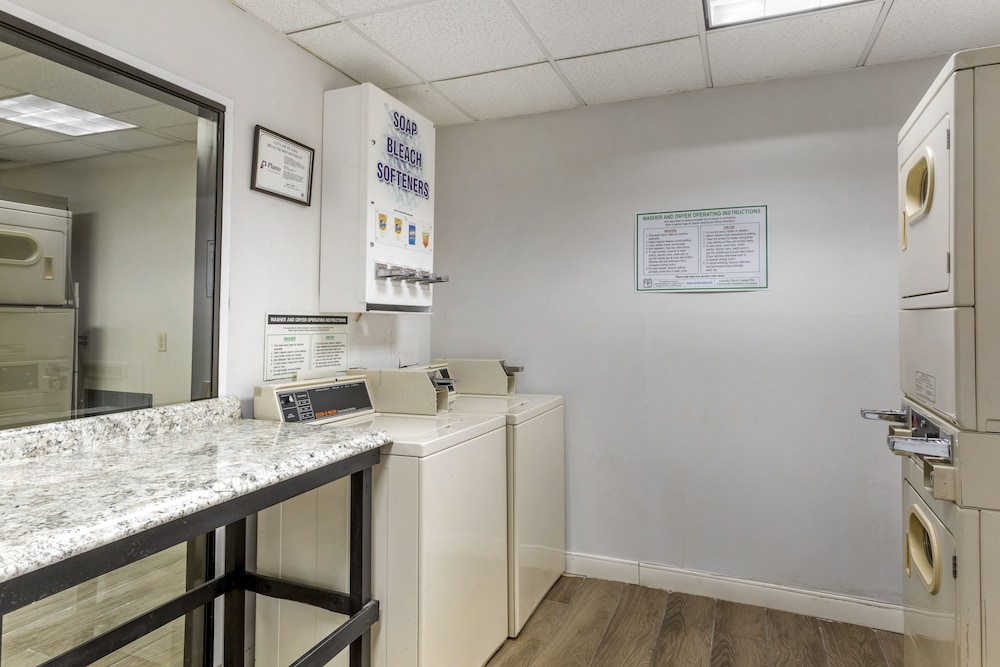 Comfort Inn Plano Dallas - photo 22