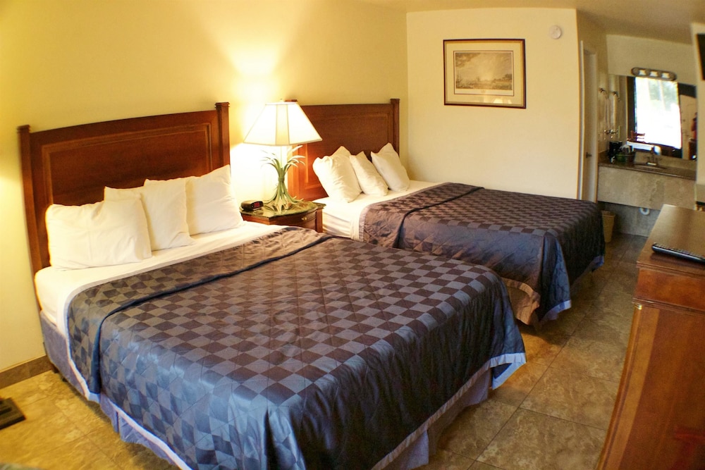 At Home Inn - photo 6