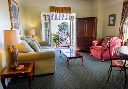 The Hotel Paisano - photo 4