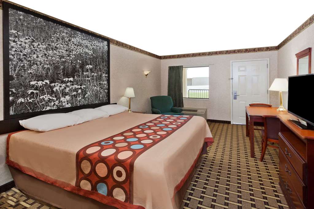 Super 8 by Wyndham Ft. Oglethorpe GA Chatt TN Area - photo 5