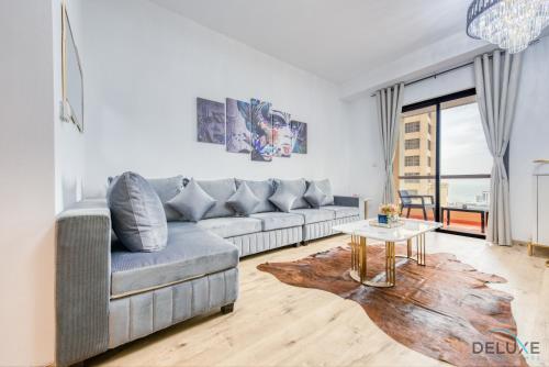 Elegant 2BR at Bahar 2 JBR by Deluxe Holiday Homes — 5-Star Luxury Hotel in Dubai, United Arab Emirates