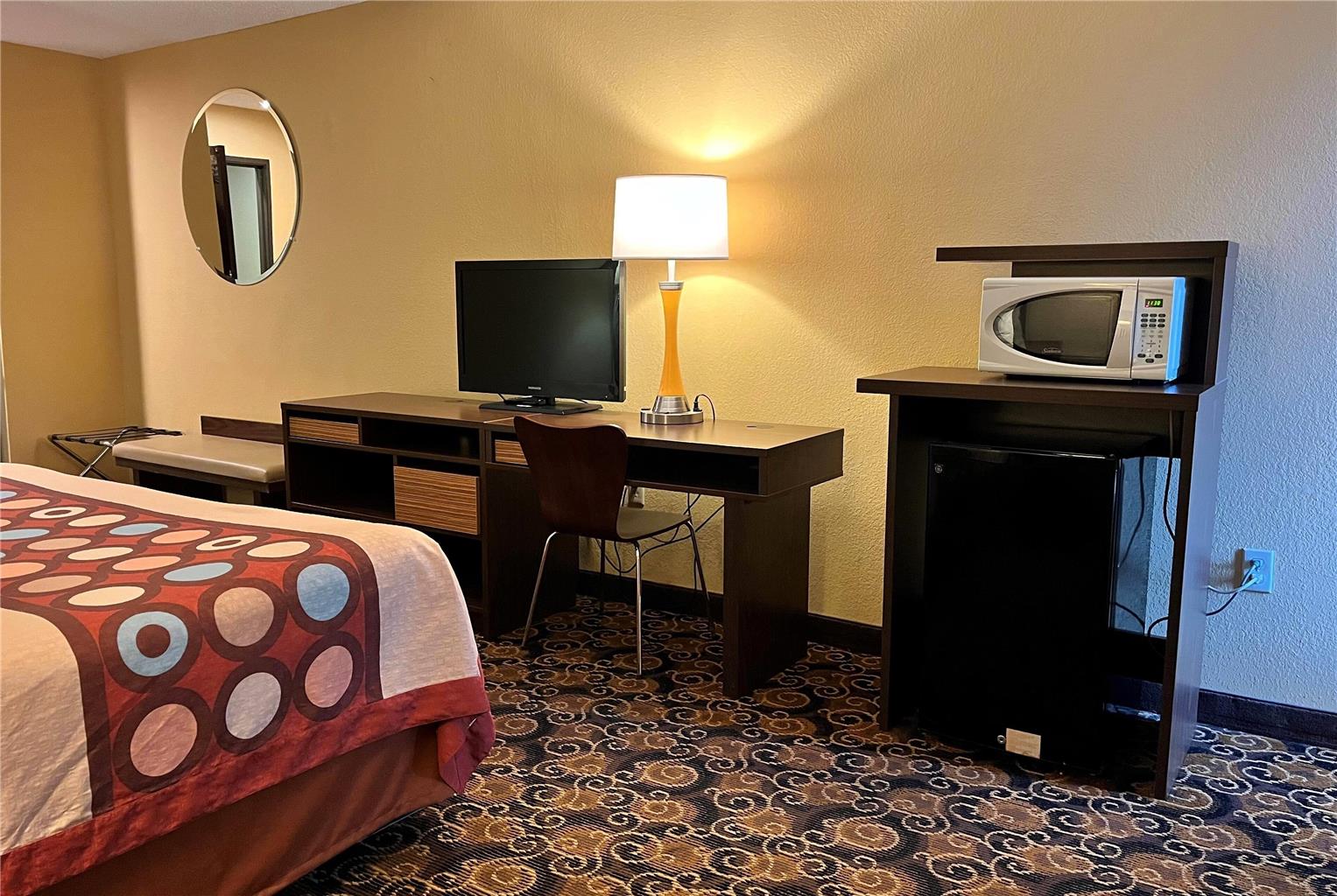 Super 8 by Wyndham Evansville North - photo 20