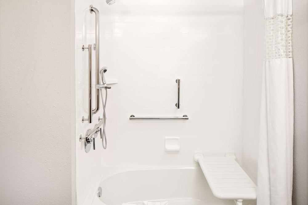 Hampton Inn & Suites Houston Medical Center NRG Park - photo 28