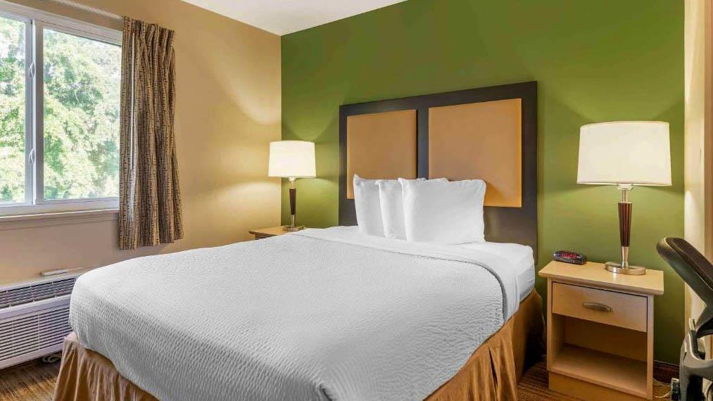 Studio 6 Suites Charlotte NC Tyvola Rd Executive Park - photo 21