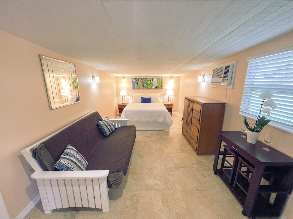 Sunset Cove Beach Resort - photo 46