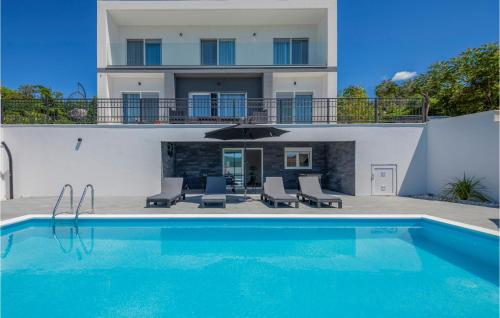 4 Bedroom Amazing Home In Imotski — 5-Star Luxury Hotel in Imotski, Croatia