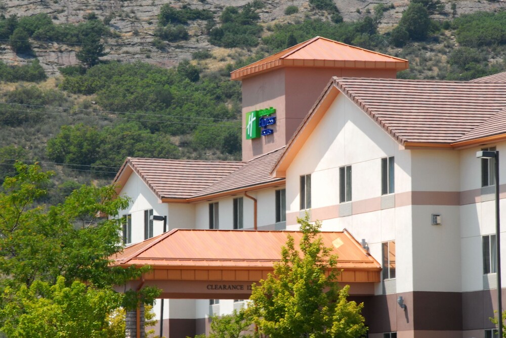 Holiday Inn Express & Suites Denver SW Littleton by IHG - photo 31