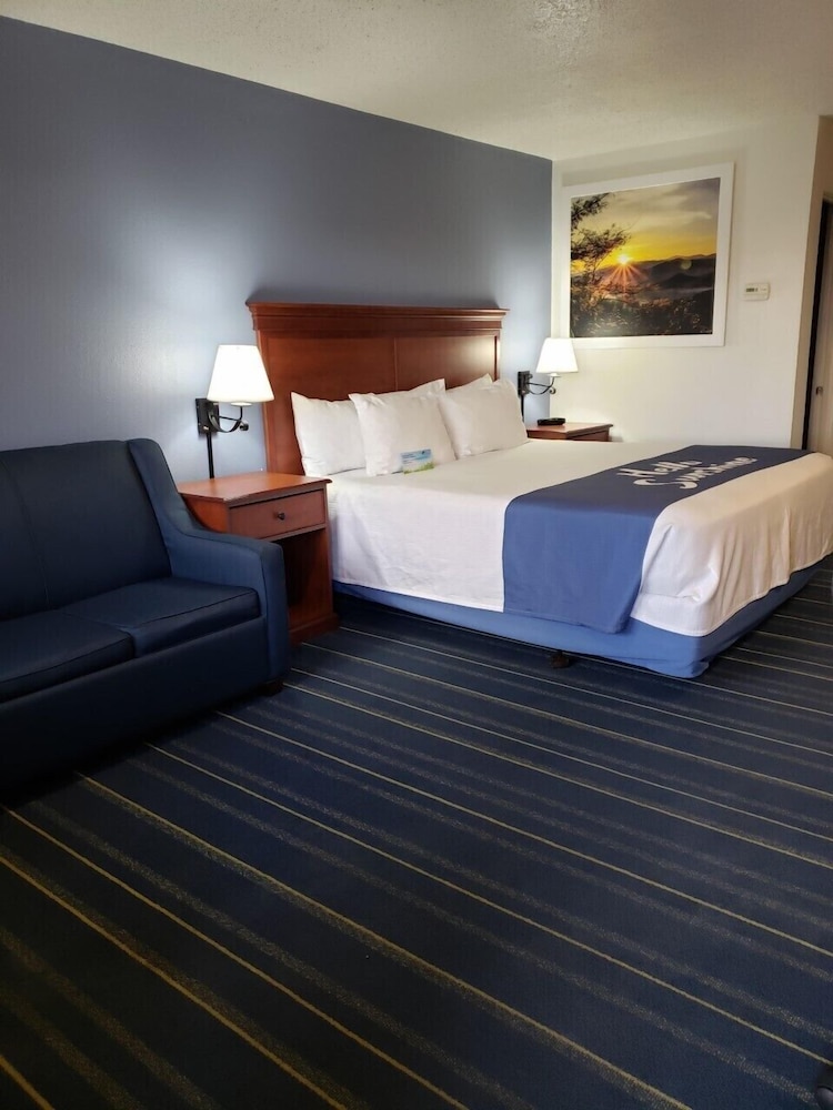 Days Inn by Wyndham Grand Junction - photo 19