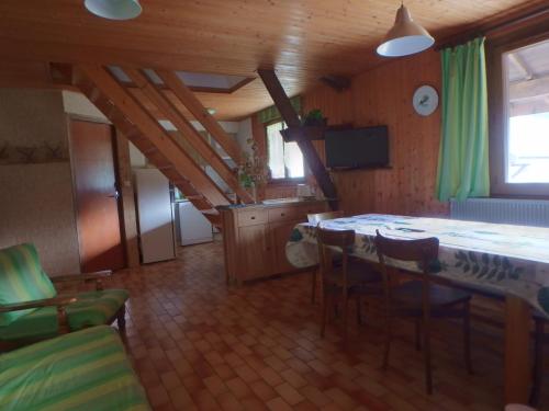 Les Logettes Appartements Dans Ancienne Ferme Renovee in Les Rousses, France
