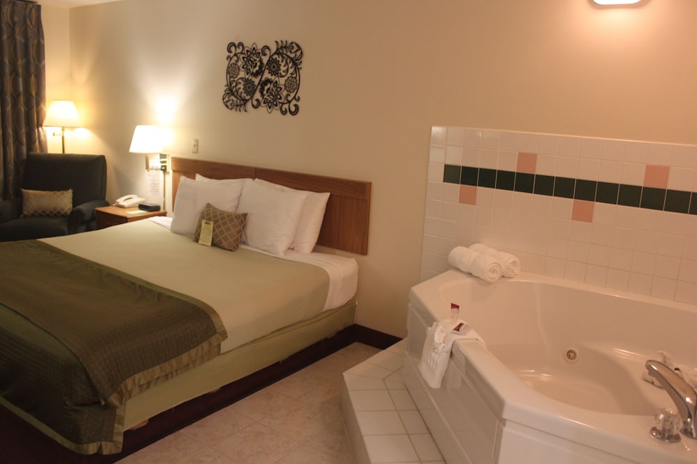 Ozark Valley Inn - photo 34