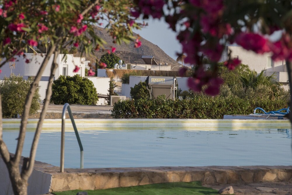 Cortijo Torreblanca Casa Rural Parque Natural Cabo de Gata — 4-Star Luxury Hotel in Nijar, Spain