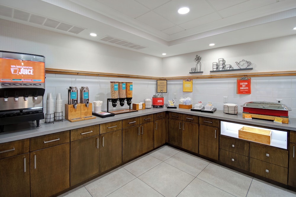 Hampton Inn & Suites Dayton Vandalia - photo 88