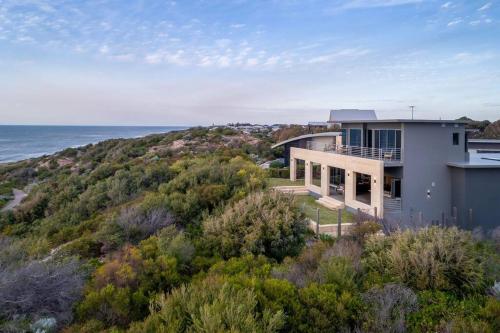 Oceanic I Private Properties in Dawesville, Australia