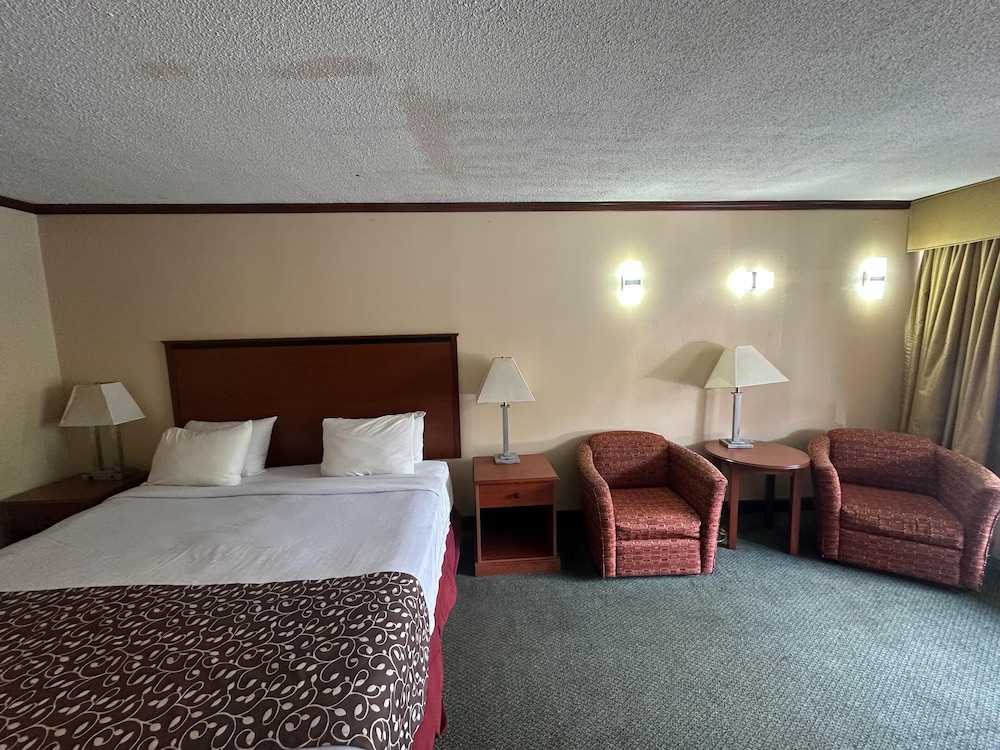 Hotel Red Rose by Townhouse Covington I 64 - photo 22