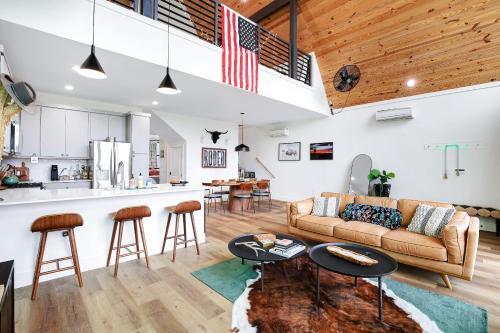 Casa De Gruene Retreat — 4-Star Luxury Hotel in New Braunfels, United States
