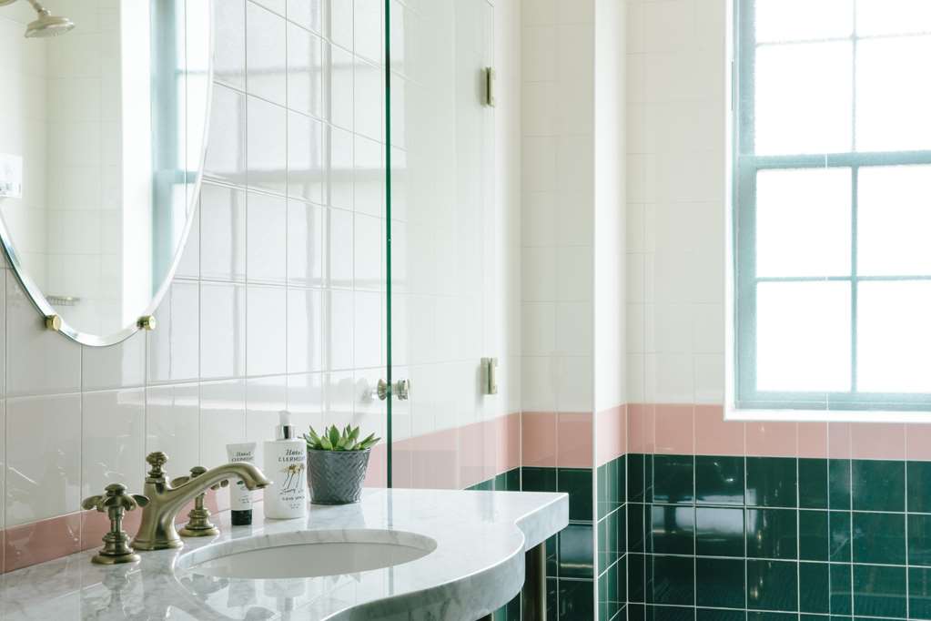 Hotel Clermont - photo 12