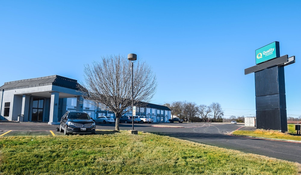 Quality Inn & Suites Sulphur Springs - photo 68
