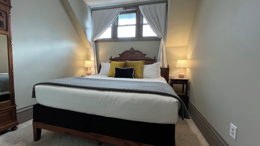 Stone Gables Inn - photo 8