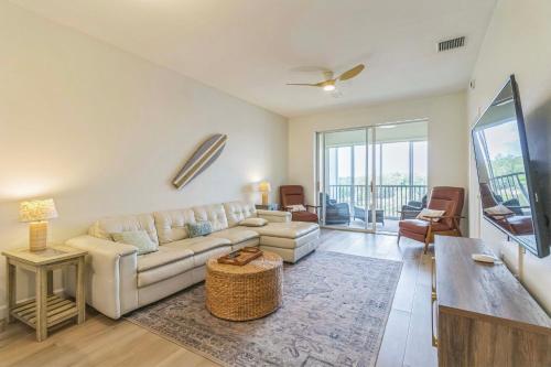 Fort Myers Condo with Resort Pools Near Golf — 4-Star Luxury Hotel in Fort Myers, United States