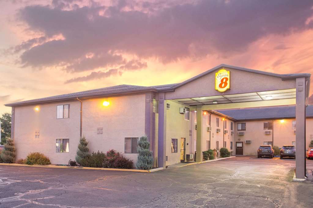 Super 8 by Wyndham Elko - photo 2