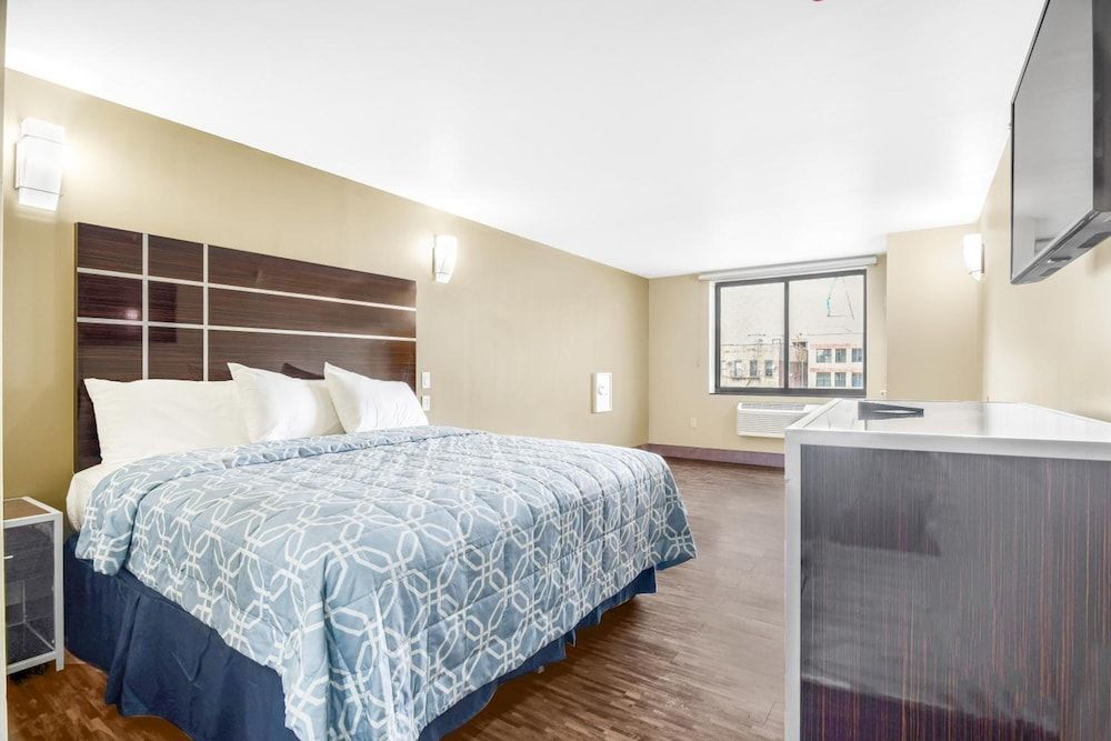 Brooklyn Broadway Hotel - photo 12