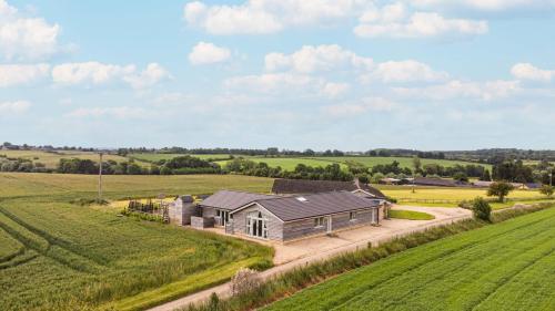 Grafton Fields near Silverstone — hotel in Ashton-Under-Lyne
