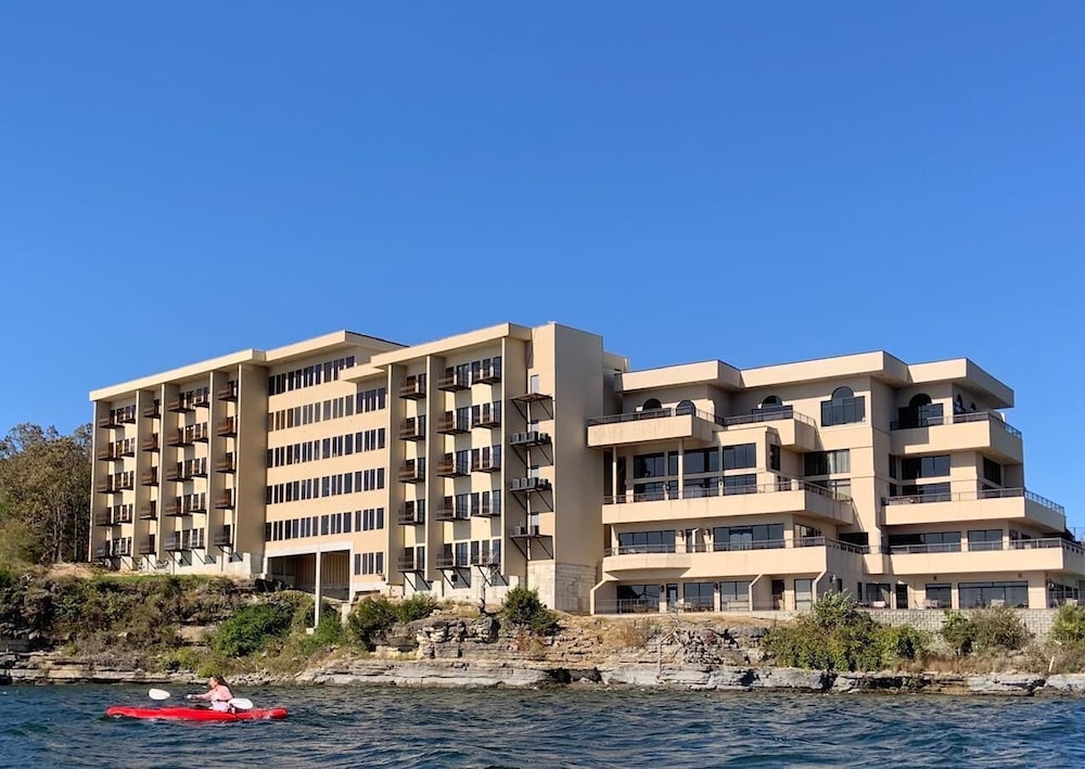 D'Monaco Luxury Resort - photo 55