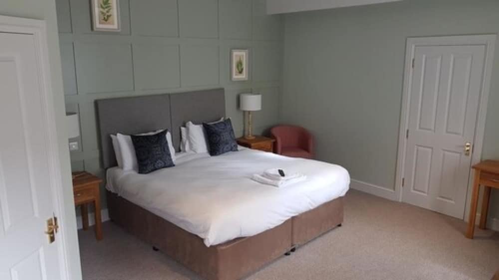 The Kings Arms Hotel Inn — Melksham — photo 2