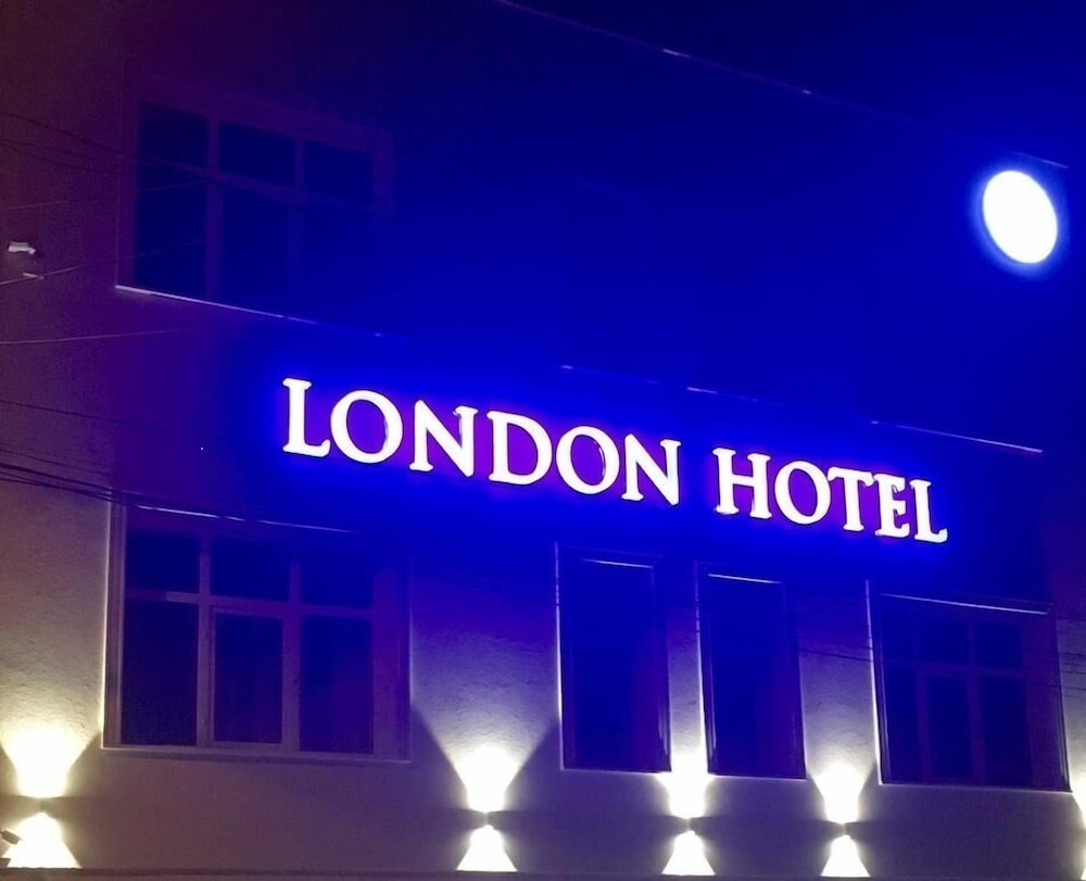 London Hotel - carbon neutral hotel in Constanta