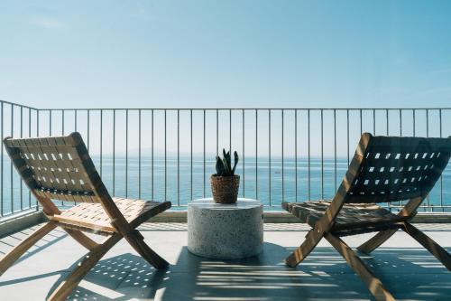 Above Blue two Bedroom Villa — 4-Star Luxury Hotel in Plomari, Greece