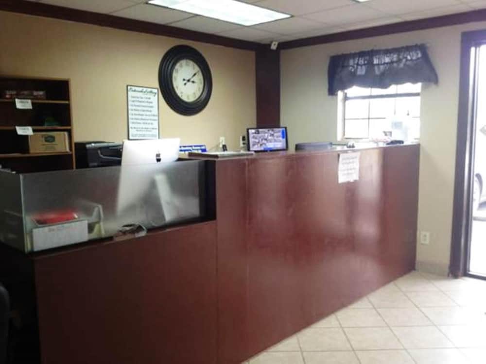 Extended Stay Snyder - photo 17