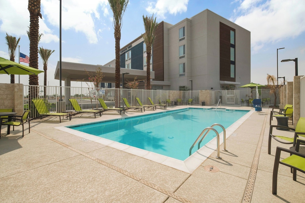 SpringHill Suites by Marriott Phoenix Goodyear - photo 14